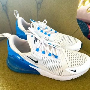 Size 10 Nike white and blue Nikeair